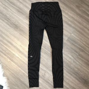 Alo leggings size medium